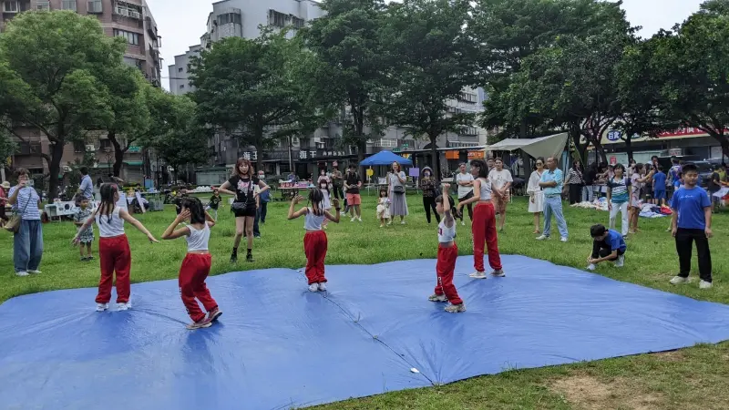 LINE ALBUM 20240504 Wisdom School Market Day 240506 440