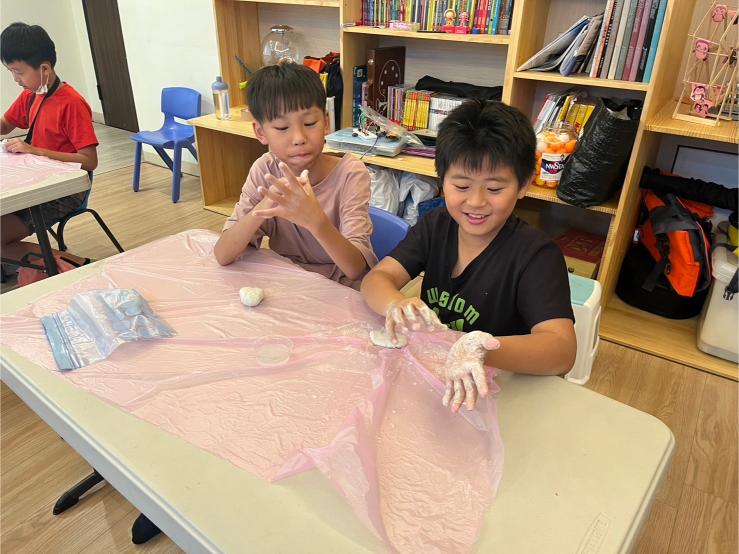 LINE ALBUM 0708 Uranus Ceremic 240711 4