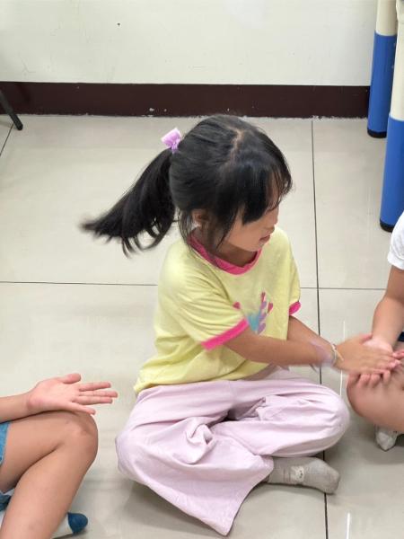 LINE ALBUM 0709 Earth Arts 240716 6