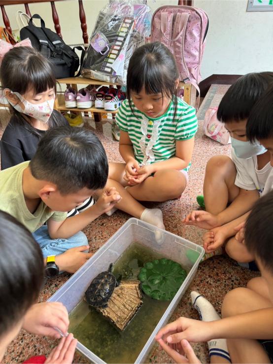 LINE ALBUM 0709 Venues Science 240716 1