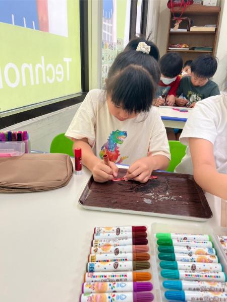 LINE ALBUM 0711 Earth Arts 240716 12