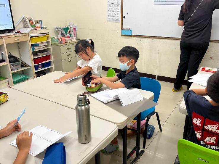 LINE ALBUM 0712 Venus Phonics 240716 1