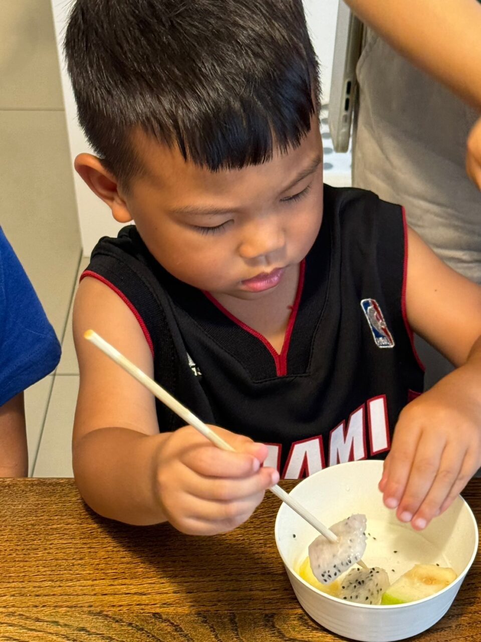 LINE ALBUM 0716 Mercury Cook 240723 20