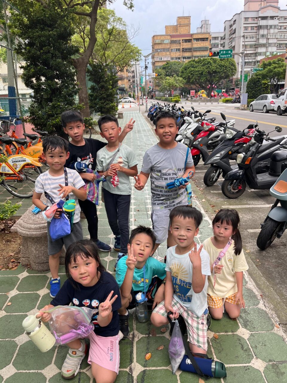 C2376D23 2613 4737 99EC 100DC2AA379B