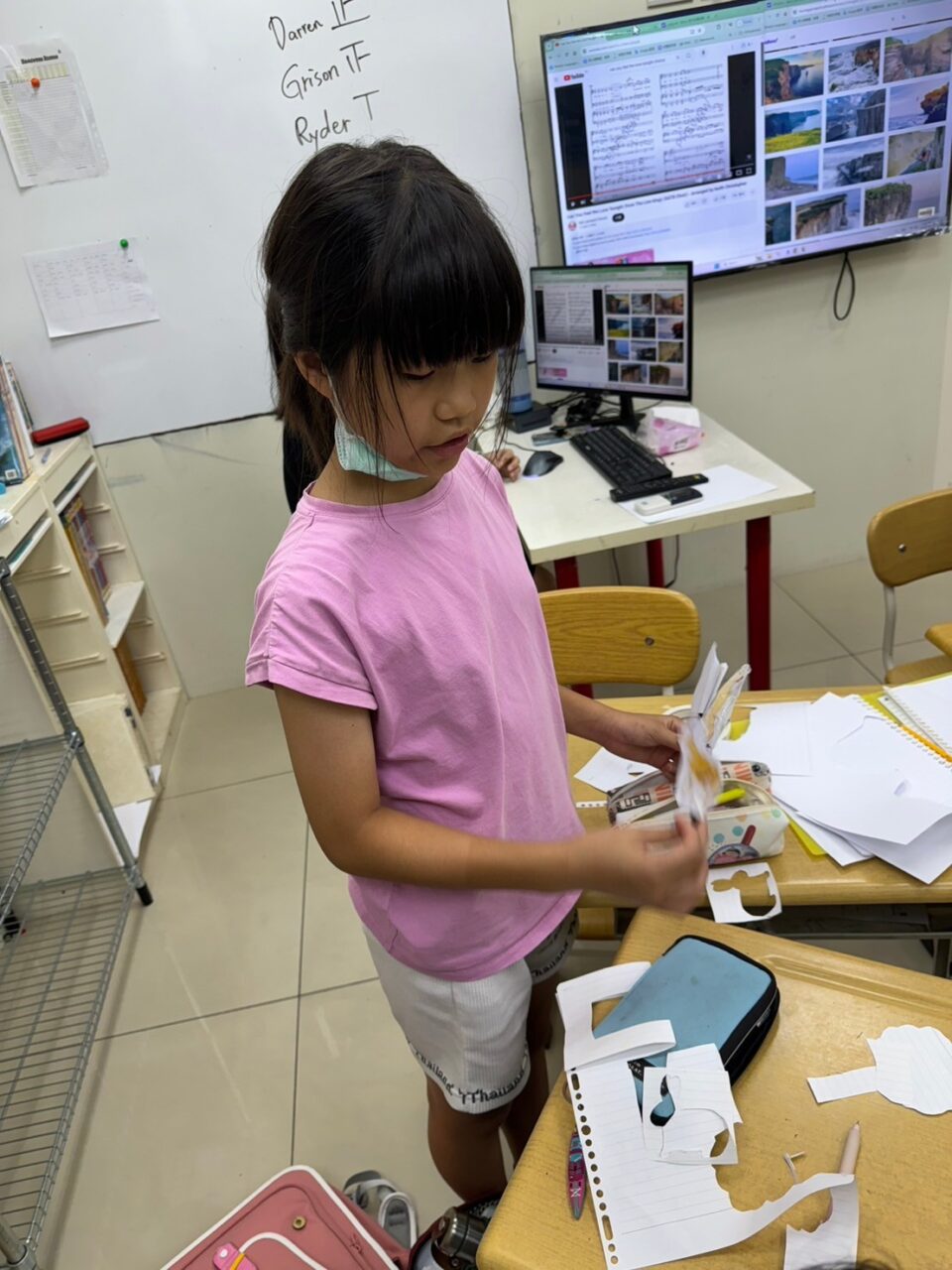 LINE ALBUM 0719 Saturn Board games 240723 10