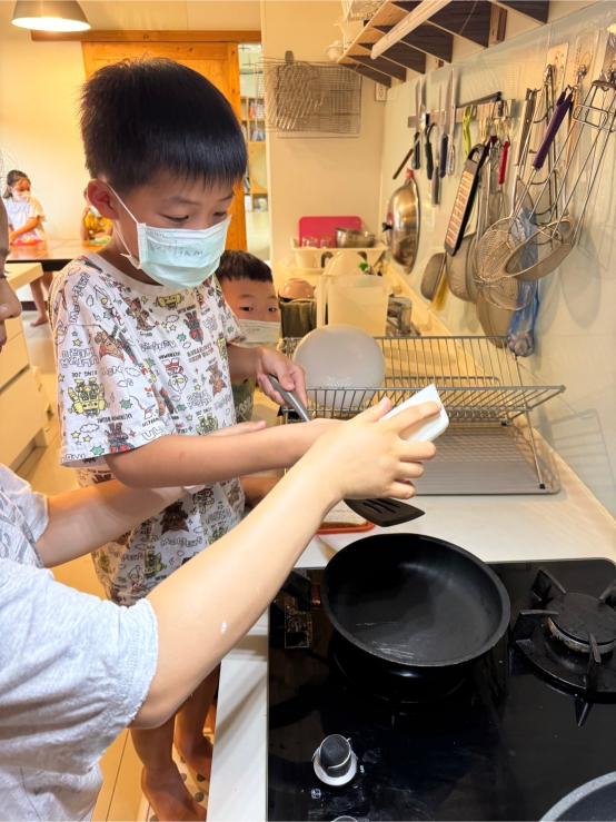 LINE ALBUM 0723 Venus Cook 240801 10