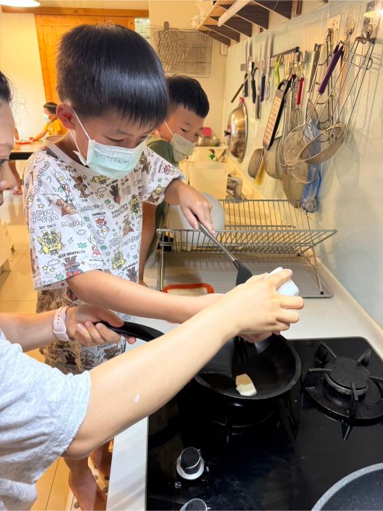 LINE ALBUM 0723 Venus Cook 240801 11