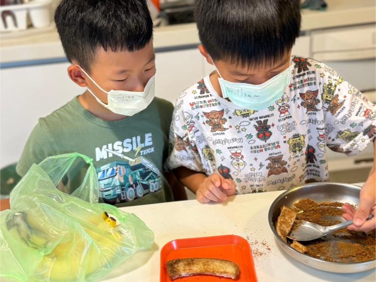 LINE ALBUM 0723 Venus Cook 240801 13