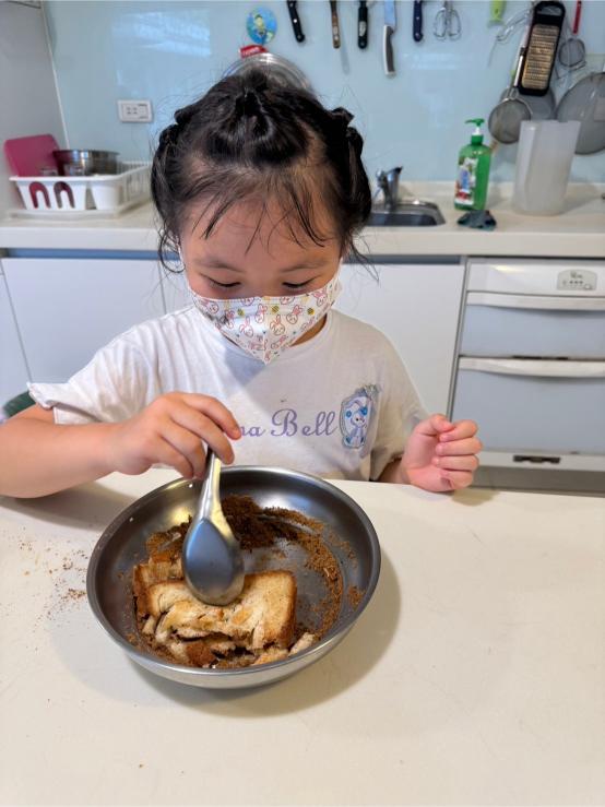 LINE ALBUM 0723 Venus Cook 240801 15