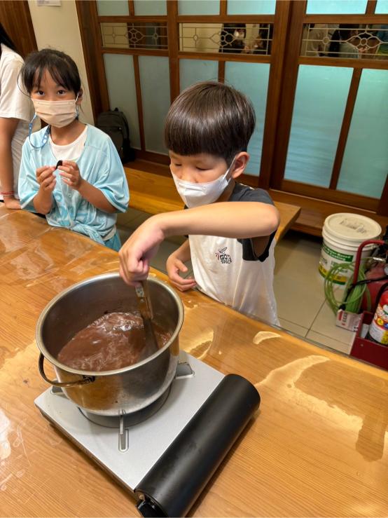 LINE ALBUM 0730 Uranus Cook 240806 12