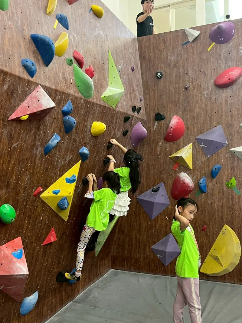 2025 Summer Camp 0701 爬森攀岩館+桃園總圖書館
