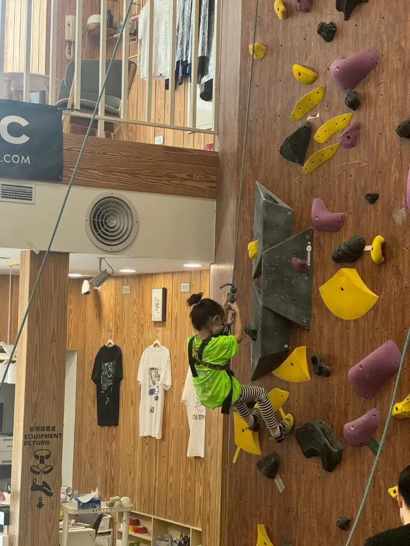 2025 Summer Camp 0701 爬森攀岩館+桃園總圖書館